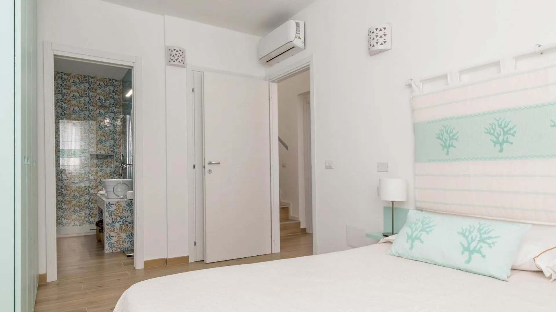 Villa Angelina Con Piscina E Giardino Privato A Pochi Passi Dalla Spiaggia Di Campus Villasimius 0*,
