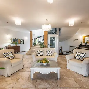 3* Hotel Raffael
